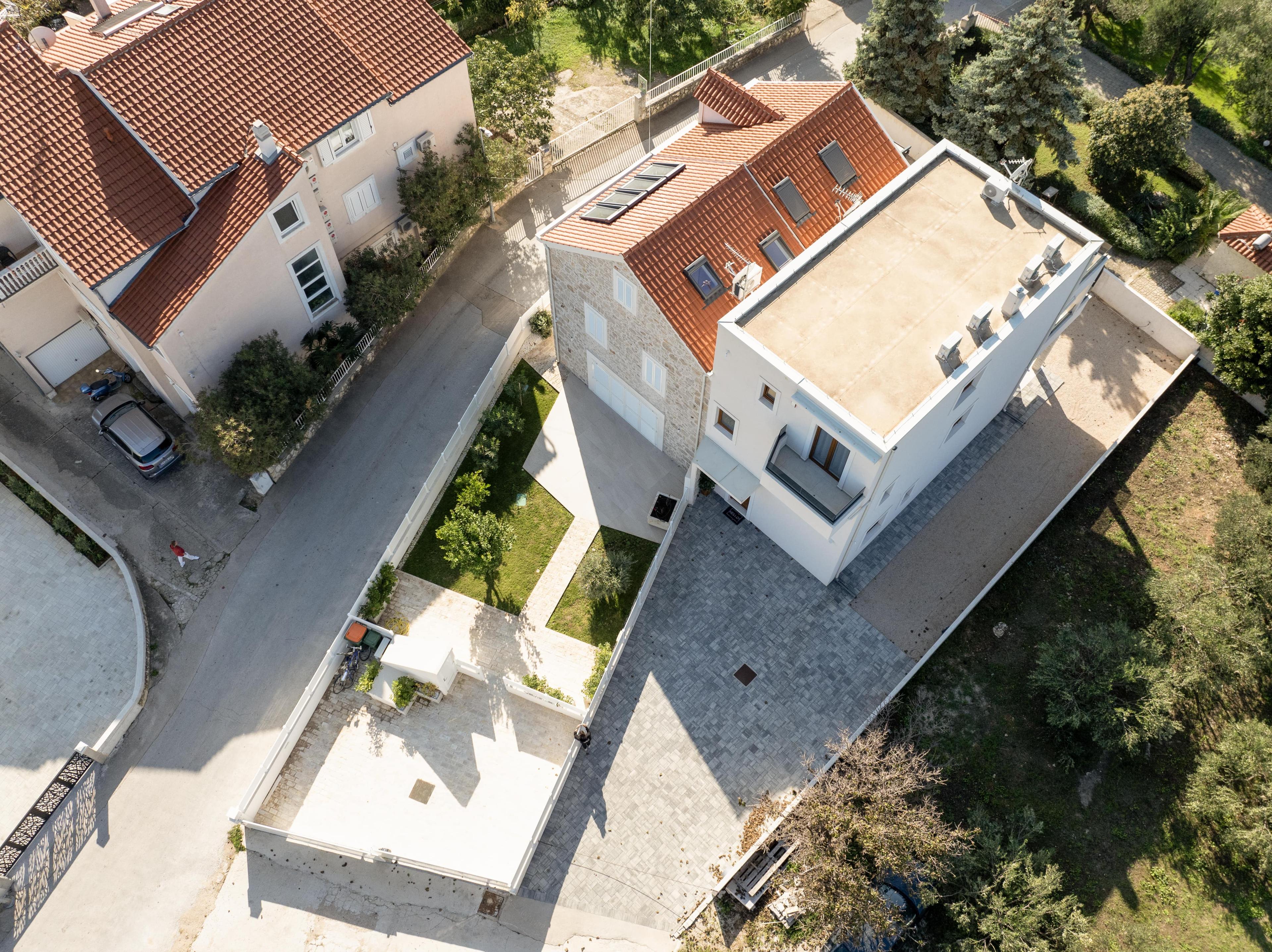 Stone House \w Garden image